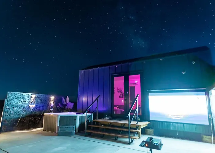 Art Haus Grand Canyon South Rim - Hot Tub, Hammock, Movie Projector, Telescope * Valle